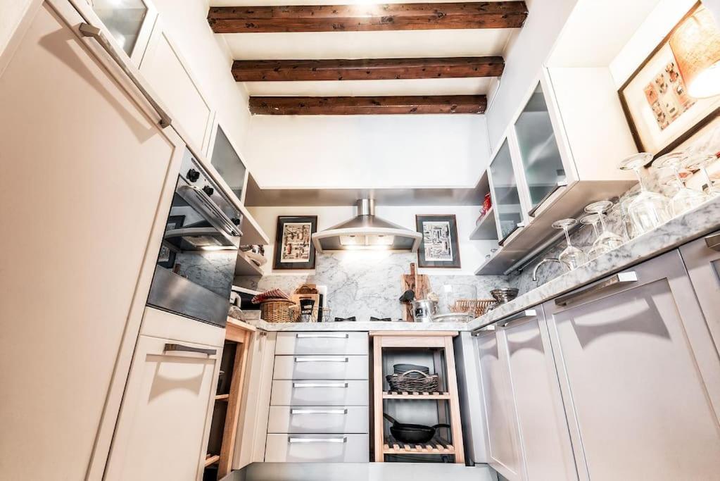 Loft Overlooking The Old Town . Фельтре Экстерьер фото